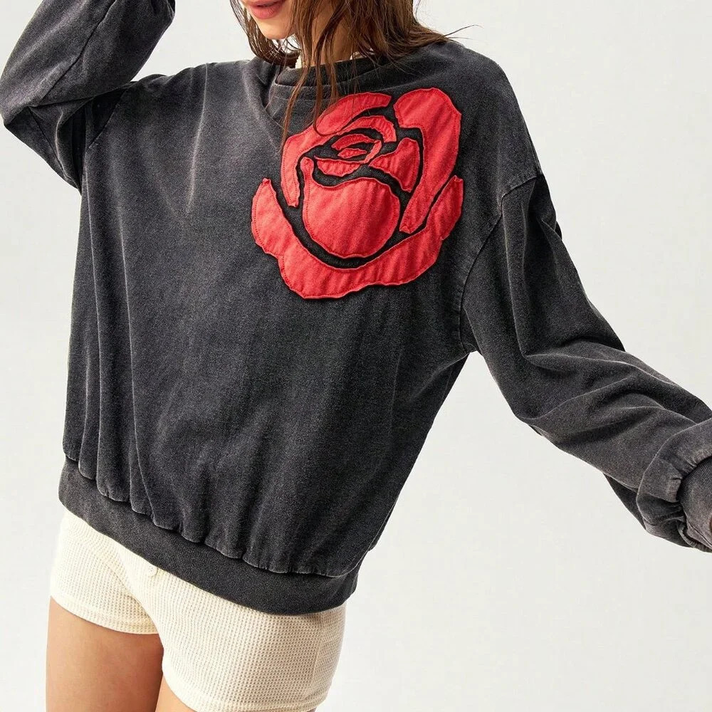 Black Casual Women's Floral Print T-Shirt - Picture 5 of 9